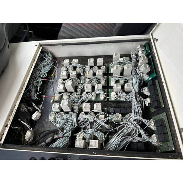 2006 تيريكس AC35L-45718409