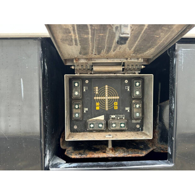 2006 تيريكس AC35L-45718415