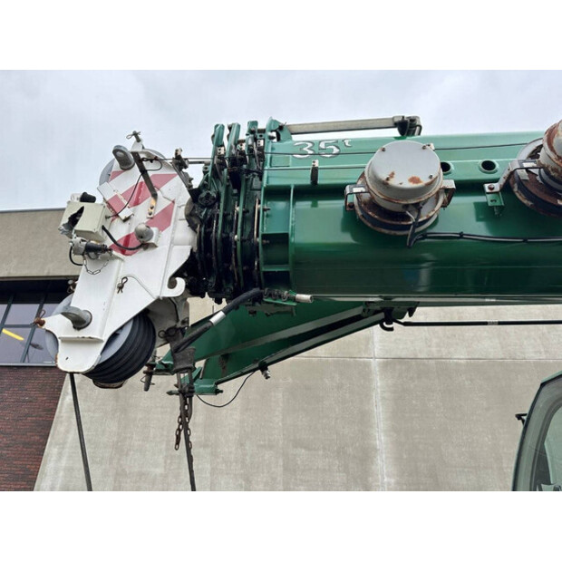 2006 تيريكس AC35L-45718416