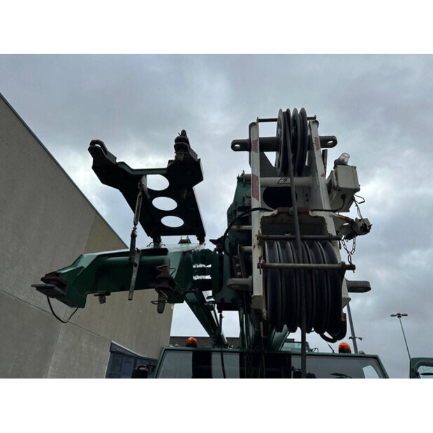 2006 تيريكس AC35L-45718417