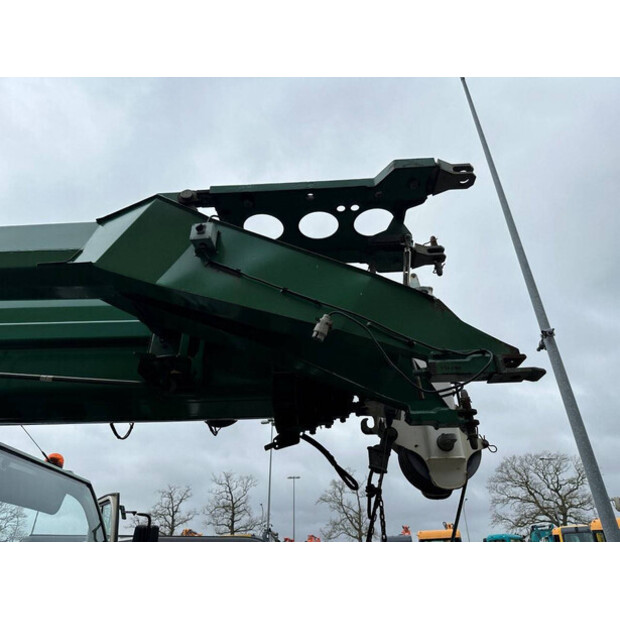 2006 تيريكس AC35L-45718418