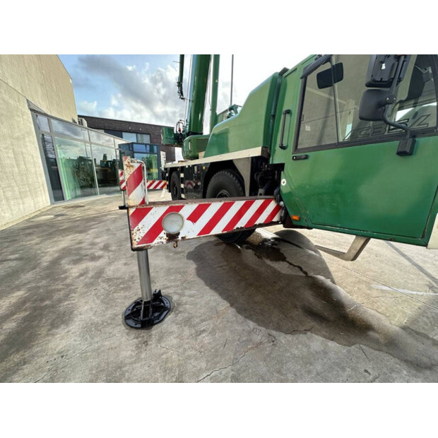 2006 تيريكس AC35L-45718433