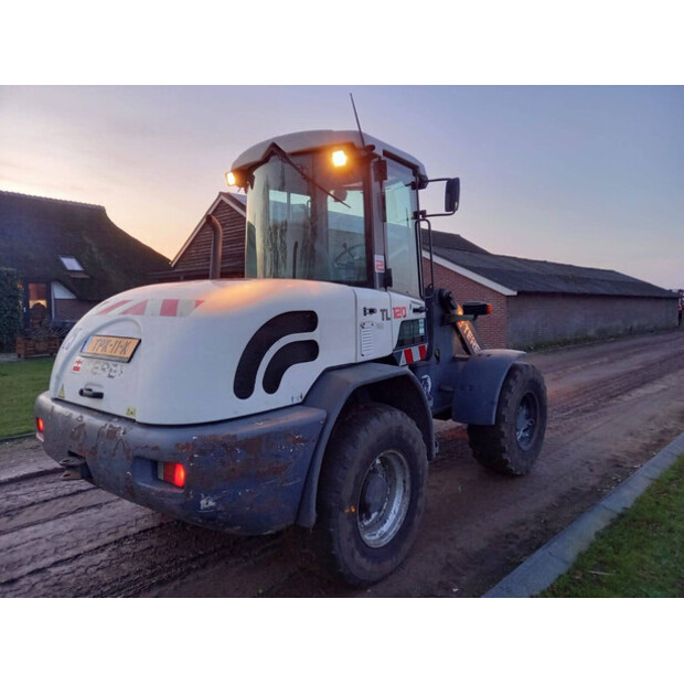 2010 تيريكس TL120-45718633