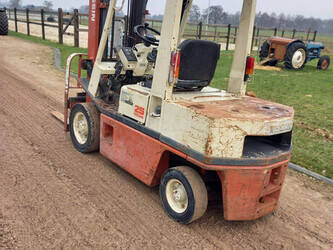 1992-nissan-fd25-45718638