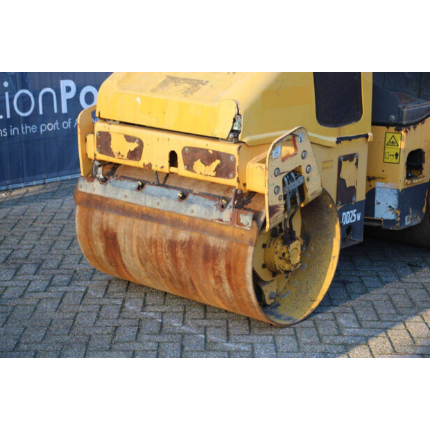 2015 Volvo DD25-45718925