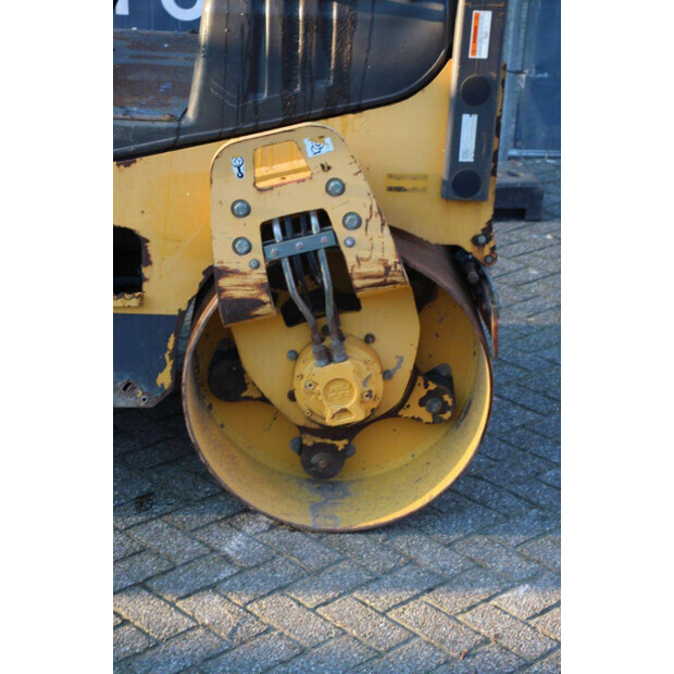 2015 Volvo DD25-45718927