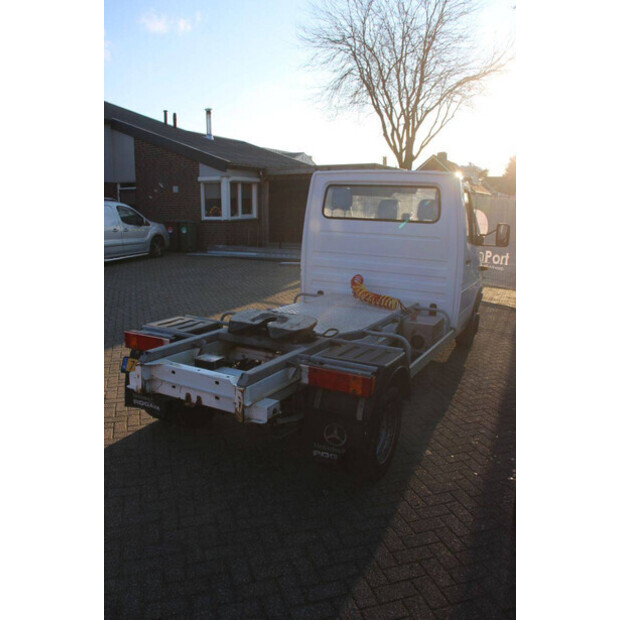 2006 Mercedes-Benz 904.6-45719008