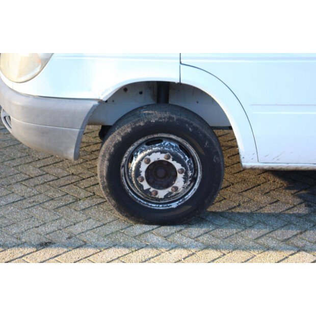 2006 Mercedes-Benz 904.6-45719014