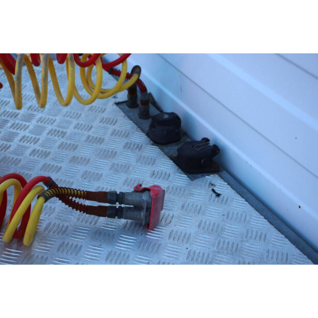 2006 Mercedes-Benz 904.6-45719021