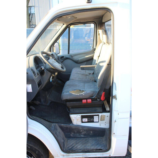 2006 Mercedes-Benz 904.6-45719027