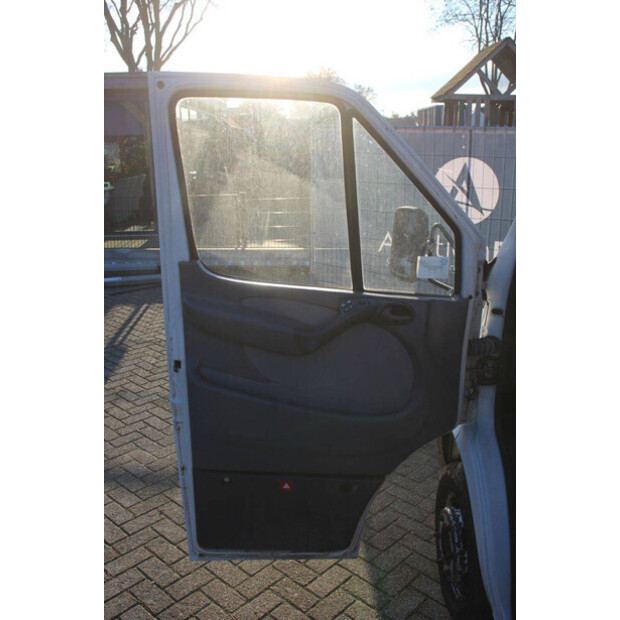 2006 Mercedes-Benz 904.6-45719029