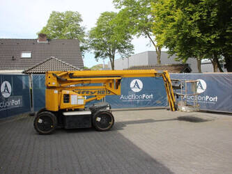 Image for ARTICULATED BOOM LIFTS 2005 Niftylift HR15NDE