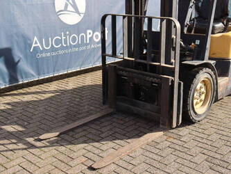 2000-daewoo-d30s-3-1427315-45719485