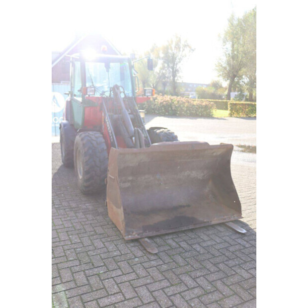 2005 Volvo L25B-P-45719629