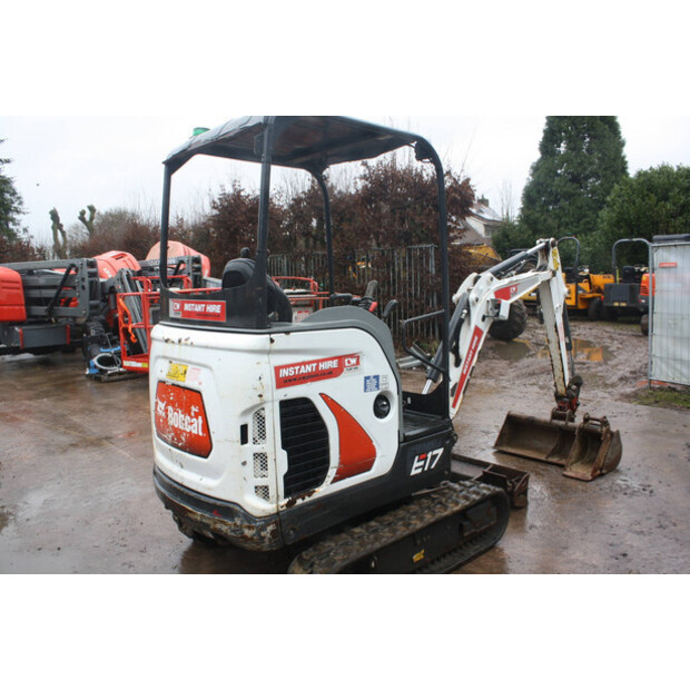 2021 بوبكات E17-45719835