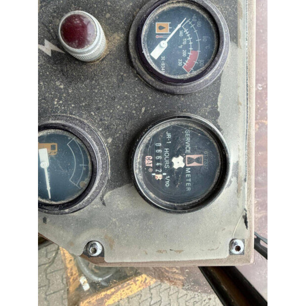 كاتربيلر CS-563 AW-45719917