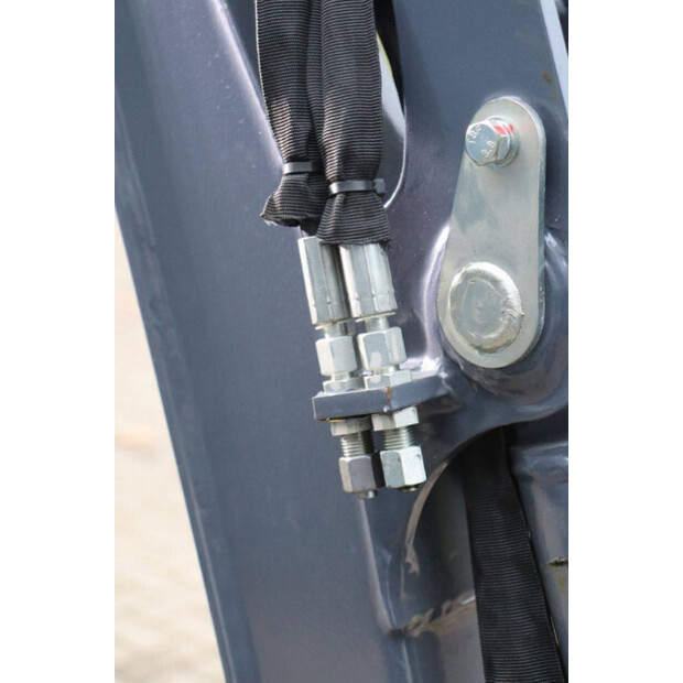 2020 Eurotrac HE18-45720273