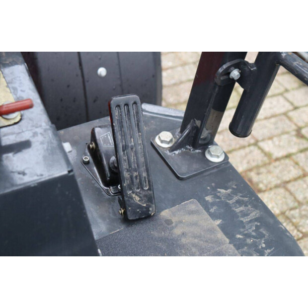 2025 Landward W1160-45720429