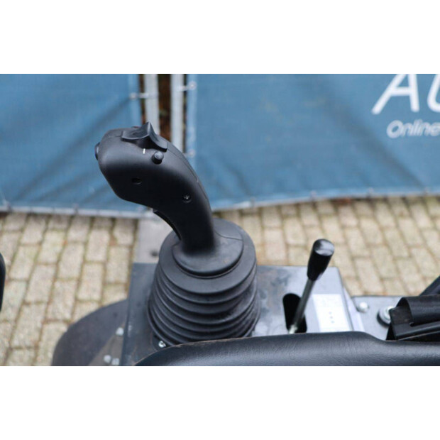 2025 Landward W1160-45720434