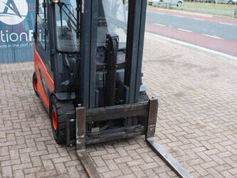 2015-linde-e25-01-1427352-45720527