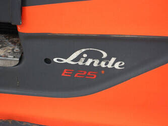 2015-linde-e25-01-1427352-45720537