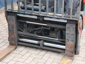 2017-linde-e30hl-01-600-1427354-45720602