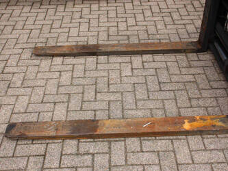 2017-linde-e30hl-01-600-1427354-45720603