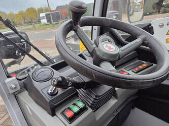 2021-neuson-th412-45720805