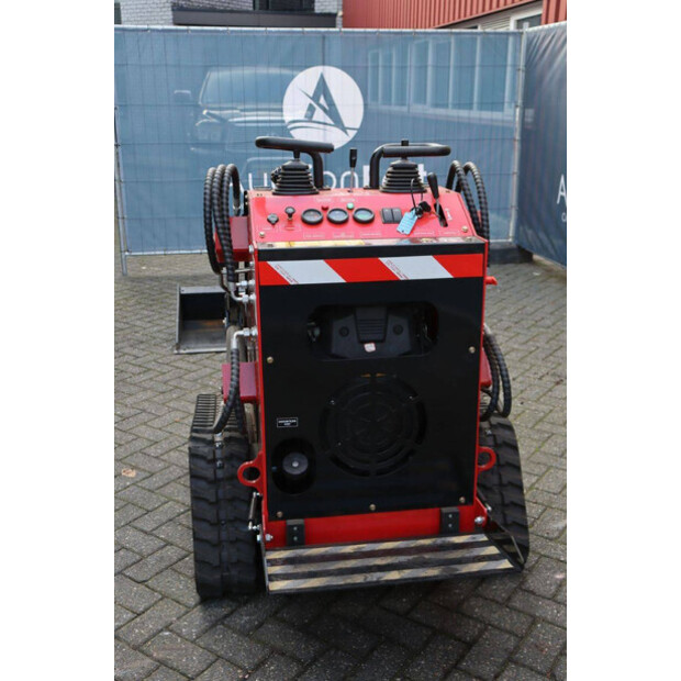 2024 سكيدستر EG380T-45720903