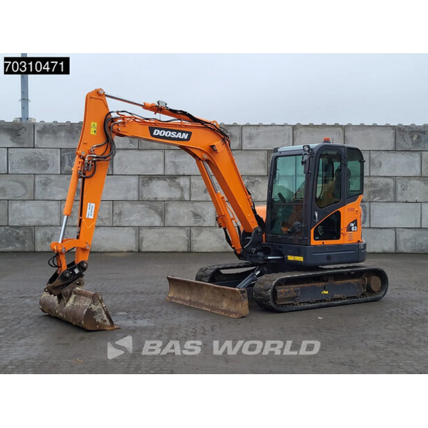 2021 دووسان DX63-3-45721354
