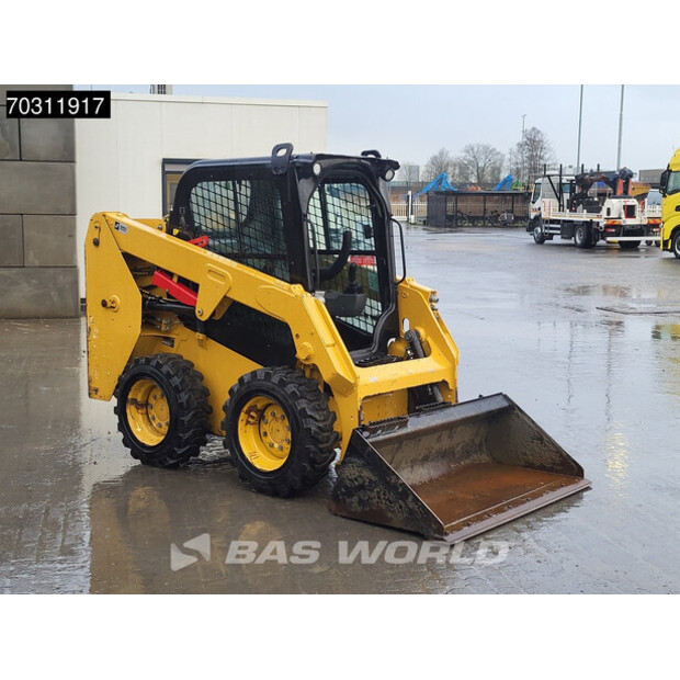 2021 كاتربيلر 226D3-45721415