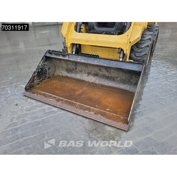 2021 كاتربيلر 226D3-45721420