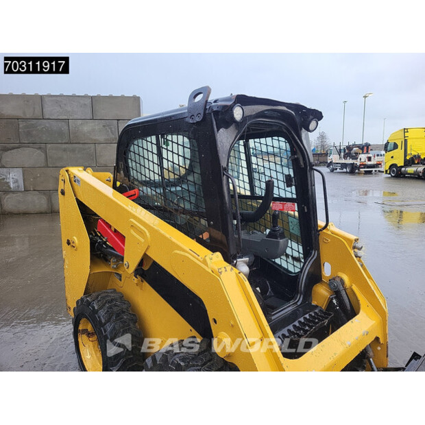 2021 كاتربيلر 226D3-45721423