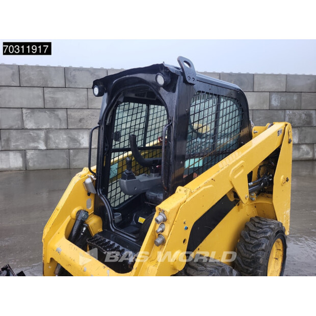 2021 كاتربيلر 226D3-45721424