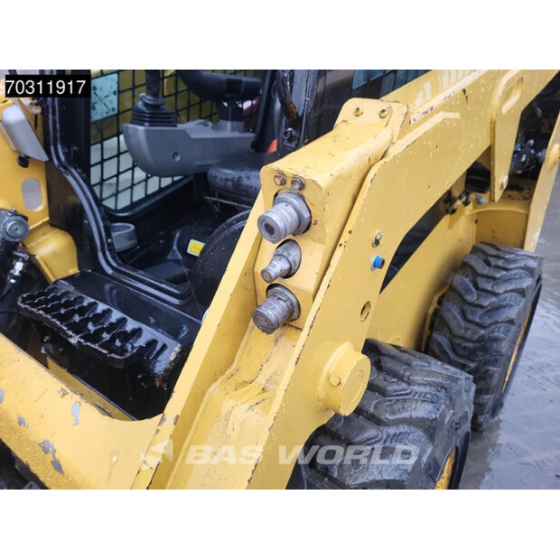 2021 كاتربيلر 226D3-45721425