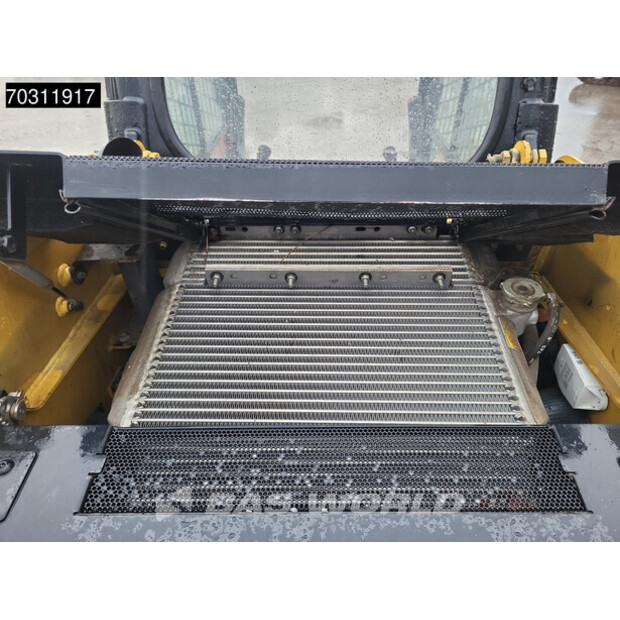 2021 كاتربيلر 226D3-45721433