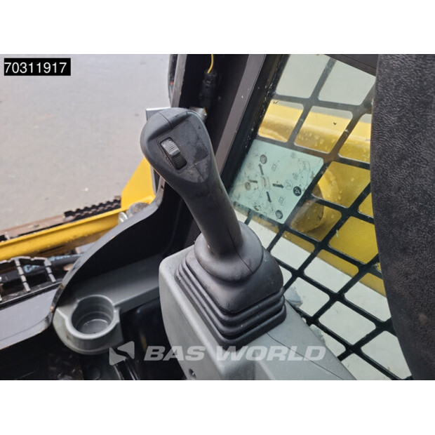 2021 كاتربيلر 226D3-45721437