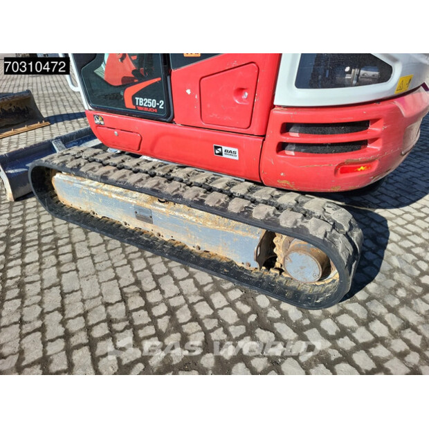 2023 TAKEUCHI TB250-2-45721515