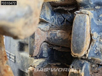 2023-takeuchi-tb250-2-45721520