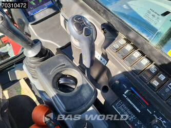 2023-takeuchi-tb250-2-45721528