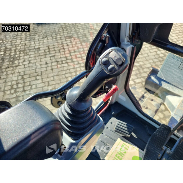 2023 TAKEUCHI TB250-2-45721533