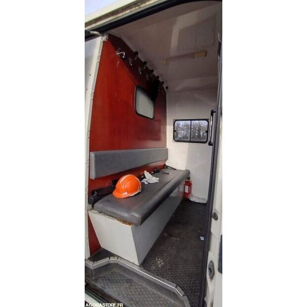 2005 Iveco 35C12-45734769