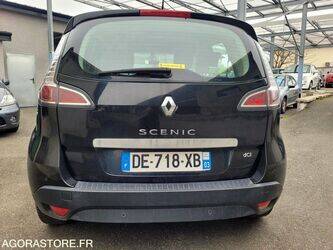 2014-renault-megane-1427500-45734801