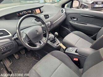 2014-renault-megane-1427500-45734802