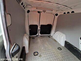 2017-fiat-doblo-1427502-45734859