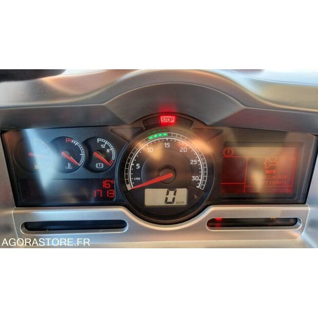 2010 Renault PREMIUM-45734989