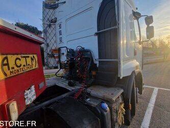 2010-renault-premium-1427510-45734997