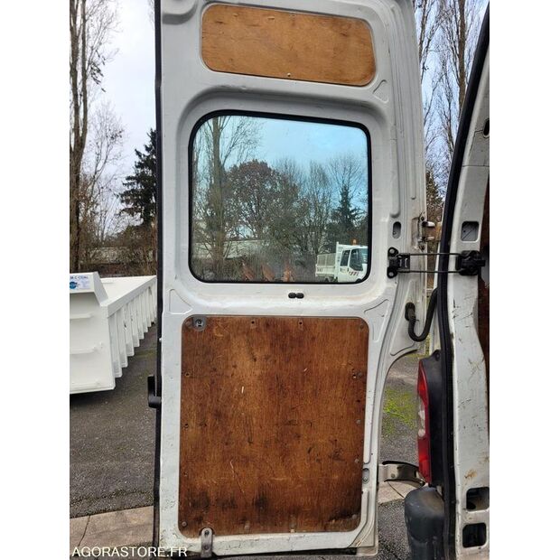 2009 رينو Master-45735028