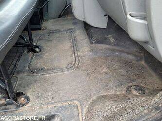 2009-renault-master-1427511-45735038