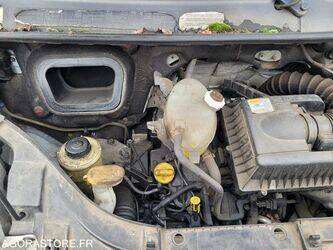 2009-renault-master-1427511-45735045